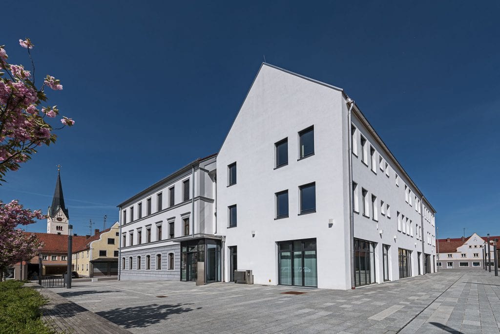 Rathaus, Thannhausen metall seele